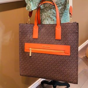 Michael Kors: Kenly Large Logo Tote Bag
